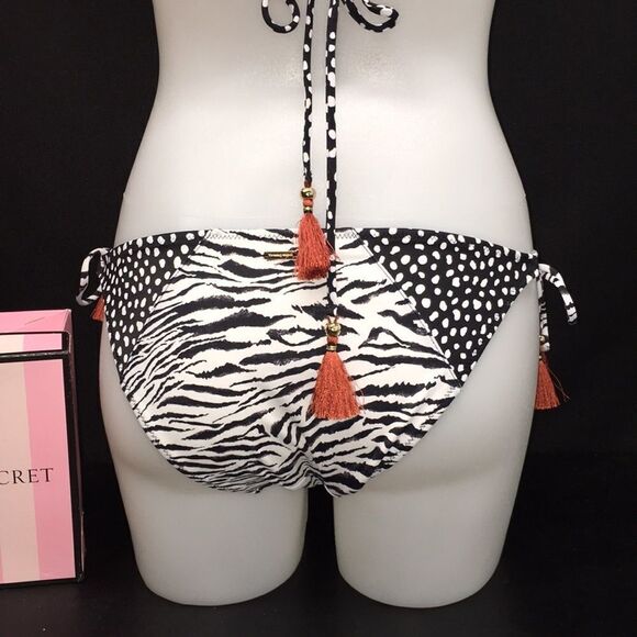 New! ❤️Victoria's Secret Swimsuit - Picture 8 of 8